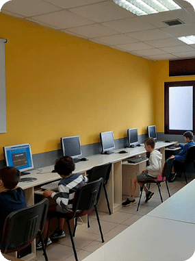 Clases de apoyo escolar e informática en INK Lingua Services